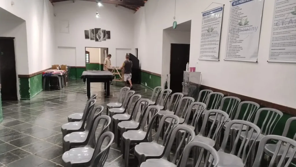 Internação para Dependência Química em Suzano: quando buscar ajuda imediata 1 clinica grupo de reabilitacao casa diversao5