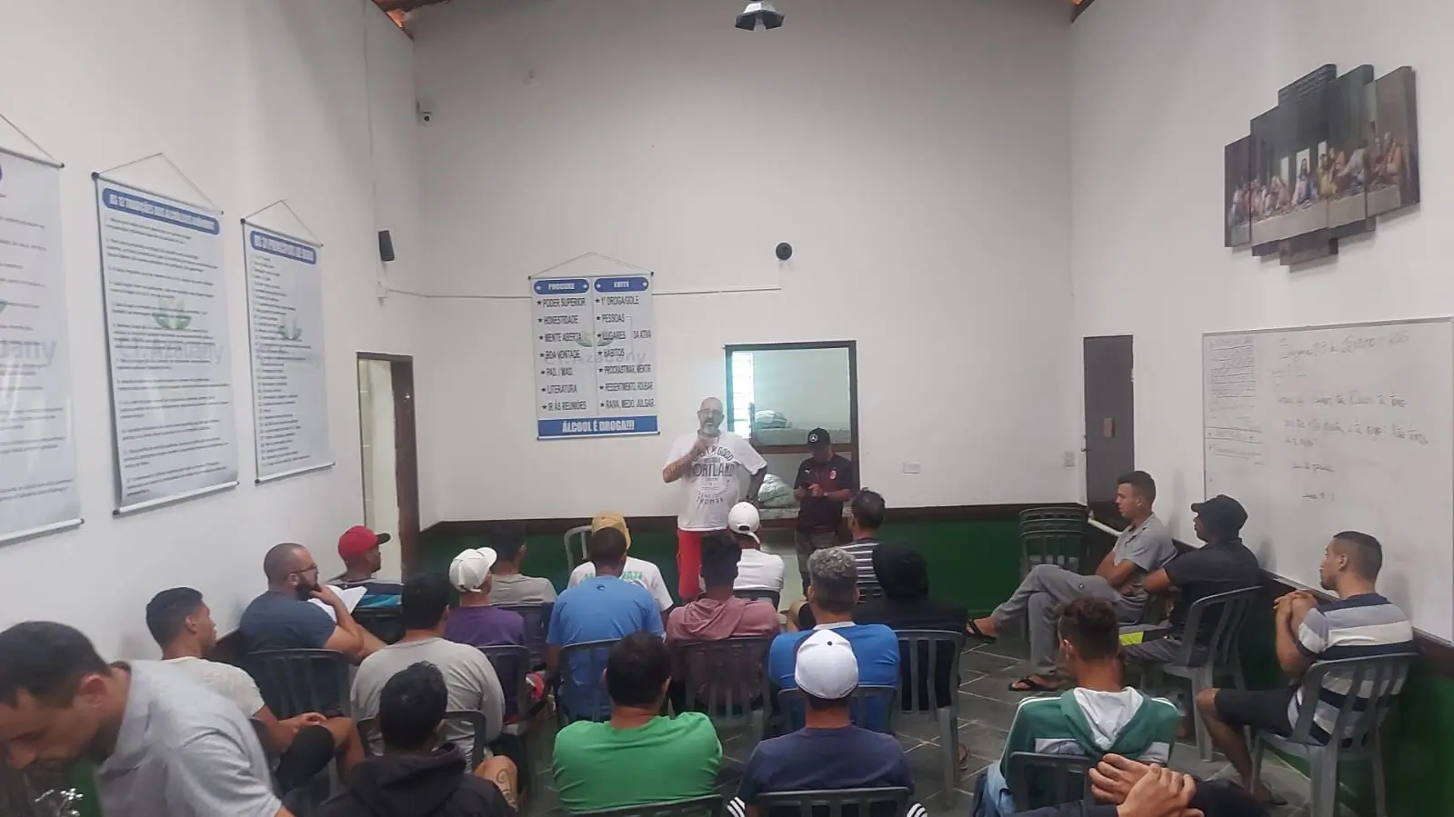 Clínica de Recuperação em Suzano – Internação (Voluntária e Involuntária) 24 hs 19 clinica grupo de reabilitacao palestras